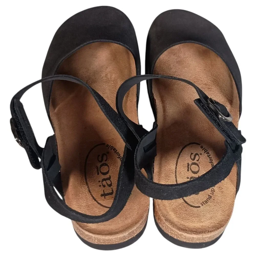 Taos Shoes Women’s 8 Black Suede Slingback Flat Closed Toe